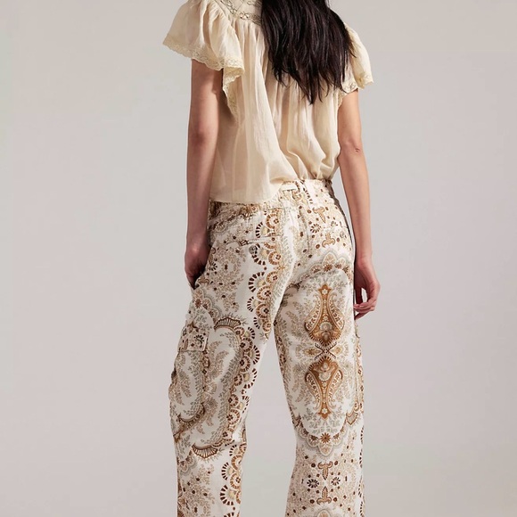 Free People WTF Park Ave Printed Pull On Cargo Ivory Combo XS NWOT $168 CURRENT! - Picture 2 of 4